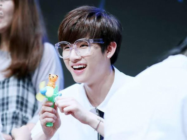 Bạn có muốn sở hữu 3 mẫu kính đang được các sao Hàn mê tít trong mùa Hè này?