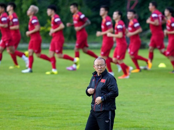 Báo Hàn Quốc hồi đáp vụ HLV Park Hang-seo bị “ép chỉ tiêu” tại Asian Cup 2023