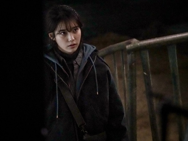 IU lên tiếng "biện hộ" cho cảnh bạo lực trong phim "My Ajusshi"