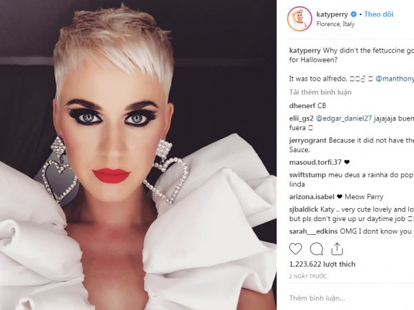 Katy Perry lần thứ 5 diện đồ của của NTK Công Trí đi lưu diễn