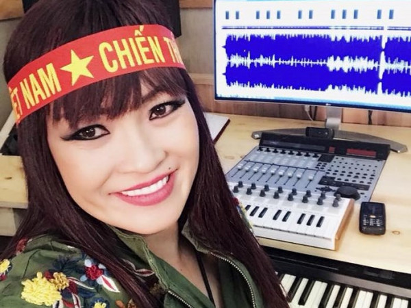 Đông đảo nghệ sĩ Việt cùng nhau "góp giọng" cổ vũ U23 Việt Nam trước trận chung kết