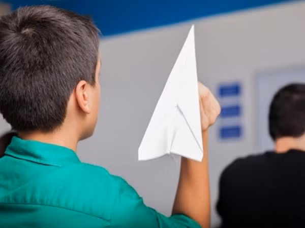 Học sinh không thích học, không muốn làm bài, vậy lý do là gì?