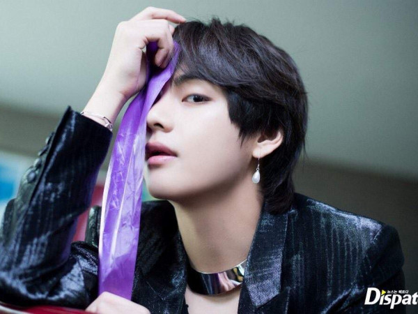 Thực hư chuyện Ahgase trùng ý tưởng "Dự án ruy băng tím" của ARMY?