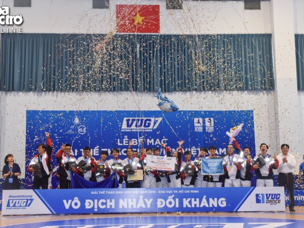 Mang không khí Hawaii tới "VUG Dance Battle", trường ĐH Bách Khoa bảo vệ thành công chức vô địch 