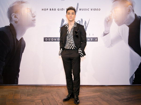 “Hoàng tử cover” Dương Edward tay trắng làm lại từ đầu với sản phẩm debut tự sáng tác