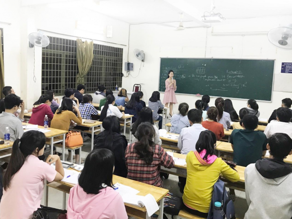 Cô giáo luyện thi IELTS Tố Linh nói gì về Teacher Dashboard, tính năng mới của Elsa Speak