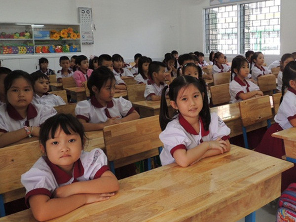 Đề xuất bỏ quy định “ép học sinh học thêm để thu tiền” ra khỏi Luật Giáo dục