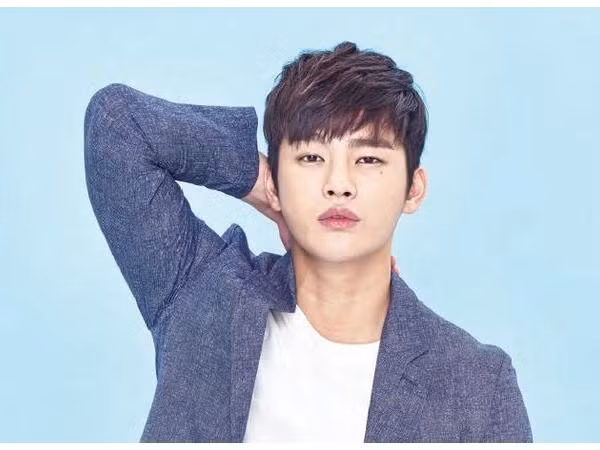 Nhập ngũ mới được 4 ngày, Seo In Guk đã phải tạm hoãn nghĩa vụ vì lý do sức khỏe