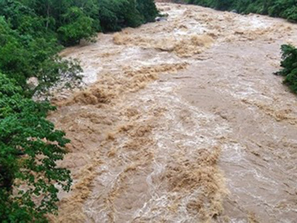 Mưa lũ ở Sơn La, Lào Cai gây thiệt hại nặng nề