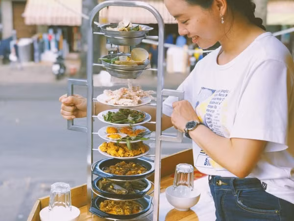 Sau thịt chín tầng mây, đến lượt tháp ốc 9 tầng được săn lùng ở Sài Gòn