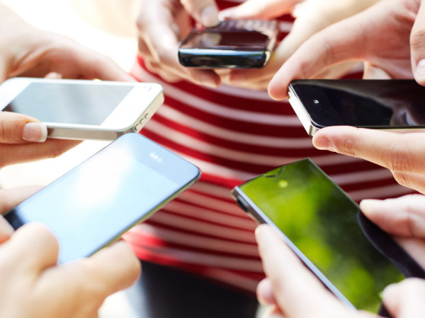 Bạn đã sẵn sàng trở thành thế hệ dẫn đầu chỉ với một chiếc smartphone?