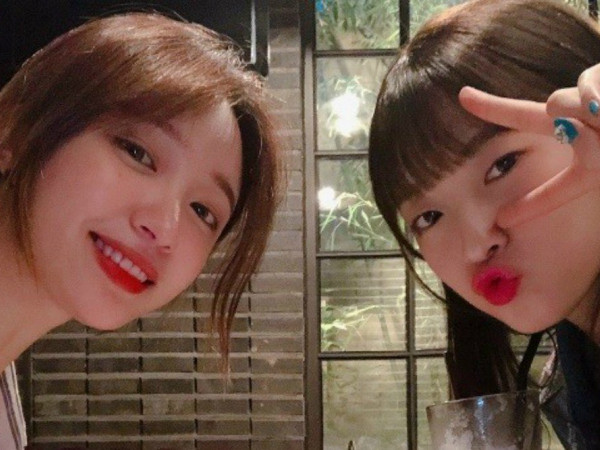 Fan hào hứng khi thấy Hani (EXID) đi "hẹn hò" với nữ thần tượng này!