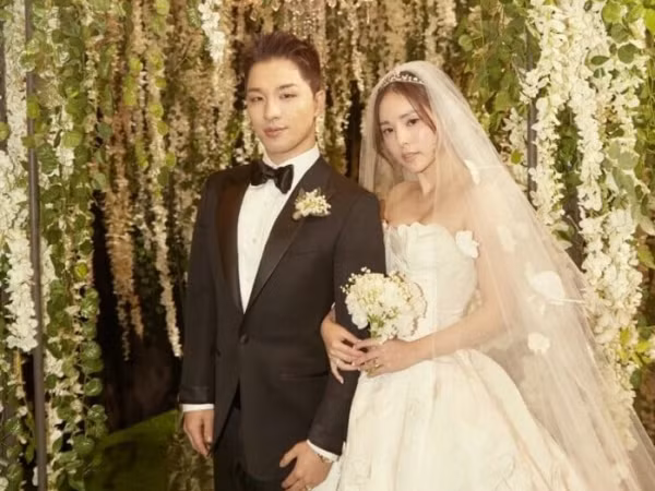Hai vợ chồng Taeyang - Min Hyo Rin vẫn siêu ngọt ngào dù Taeyang đang nhập ngũ