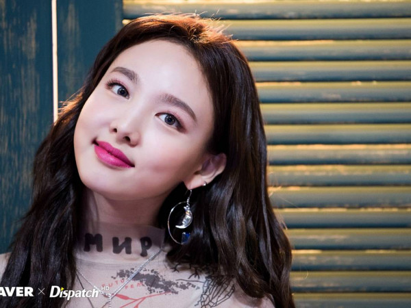 Sau tất cả, “mối tình đơn phương” của Nayeon (TWICE) đã được hồi đáp rồi