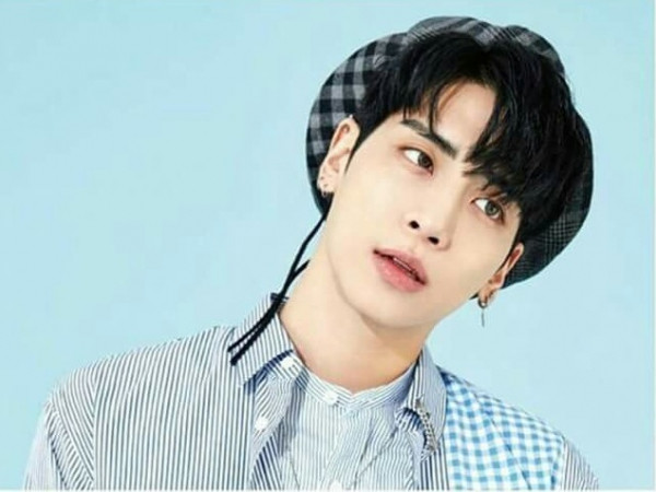 Xúc động nghẹn ngào trước cử chỉ vô cùng tình nghĩa mà SM Ent dành cho Jonghyun (SHINee)