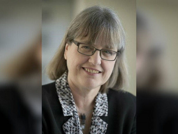 Sau 55 năm, giải "Nobel Vật lý 2018" mới lại vinh danh một nhà khoa học nữ