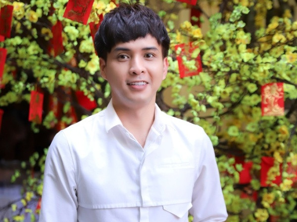 Hồ Quang Hiếu hé lộ dự án sách với những chia sẻ kinh nghiệm du lịch thế giới