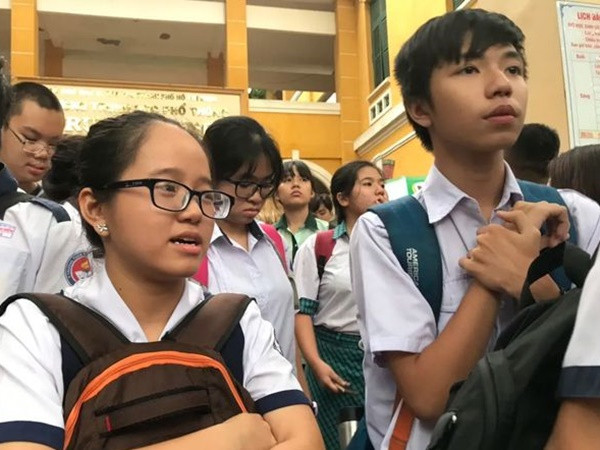 Nghịch lý: Học sinh giỏi + đề hay = Điểm thấp!