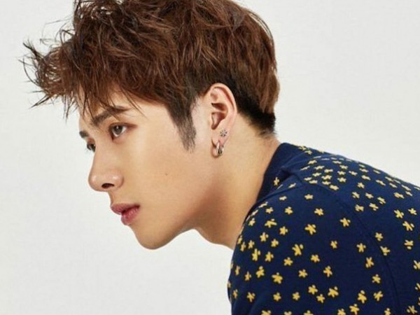 Chỉ bằng một câu đáp trả anti-fan, Jackson (GOT7) đã khiến khán giả tâm phục khẩu phục