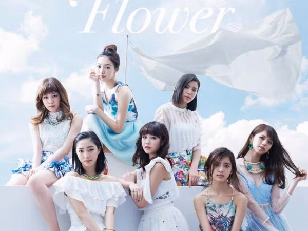 J-Pop 2017: Những bước chân của "người khổng lồ"