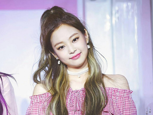 Xinh đẹp là thế nhưng Jennie (BLACKPINK) cũng phải chịu thua kiểu tóc đơn giản này!