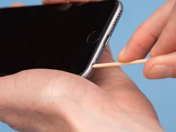 Điện thoại iPhone sạc chậm hoá ra lại vì một lí do chẳng ai ngờ đến này