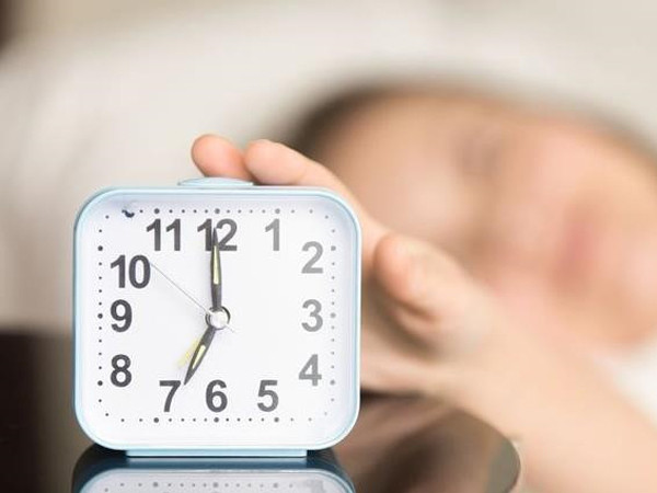 Nếu thường xuyên hoãn báo thức buổi sáng, đây là cảnh báo cho bạn