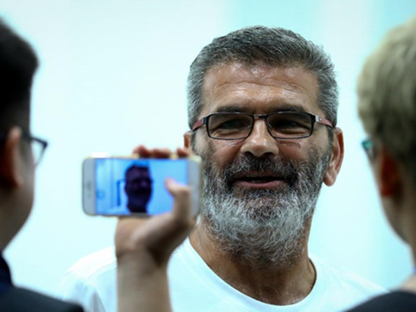 HLV Kitchee ngạc nhiên vì dự bị của U22 Việt Nam vẫn quá mạnh