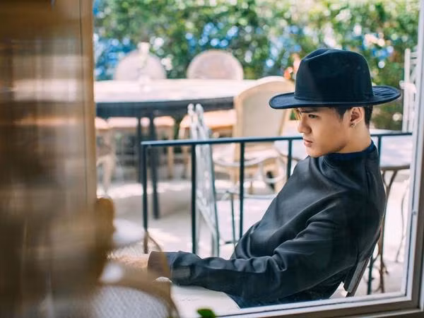 Lâm Vinh Hải được mời sang Singapore làm ban giám khảo cùng Lan Khuê