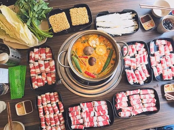 Trưa nay "măm" gì: Trời se lạnh, tranh thủ "ngất ngây con gà tây" cùng lẩu Thái 9 tầng mây