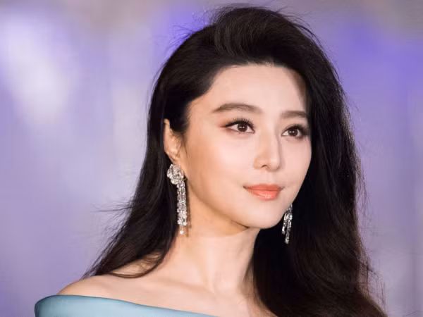 Chuyện thật như đùa: Phạm Băng Băng không thể mua được những sản phẩm mà chính mình đã giới thiệu