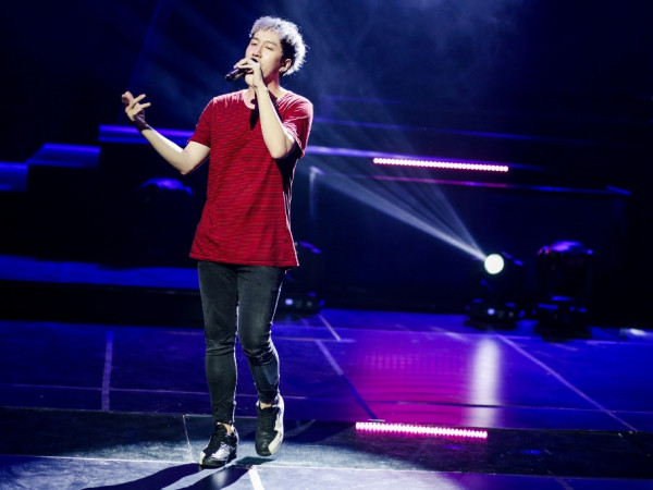 Khán giả được “cứu” thí sinh bị loại ngay trên sóng trực tiếp của "The Debut"