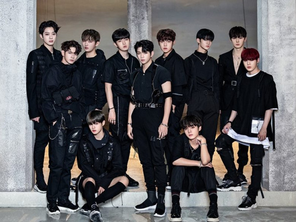 Fan lại nghi ngờ có fan cuồng trà trộn giả làm nhân viên của Wanna One