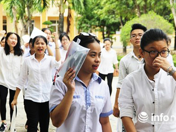 Thi THPT Quốc gia 2018: Những thí sinh đặc biệt nén nỗi đau để vượt "vũ môn"