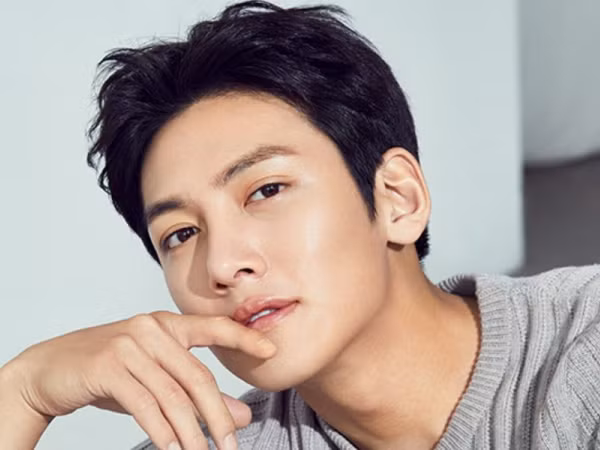 Vừa thất bại với Melting Me Softly, Ji Chang Wook lại đóng phim về khoa học