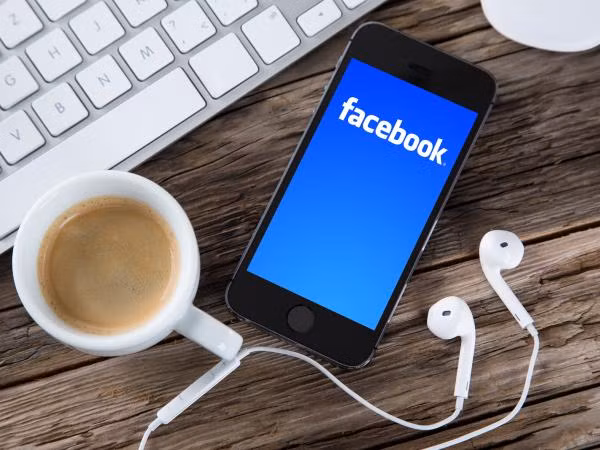 Khám phá bản thân: Facebook đang “mách lẻo” điều gì về bạn?