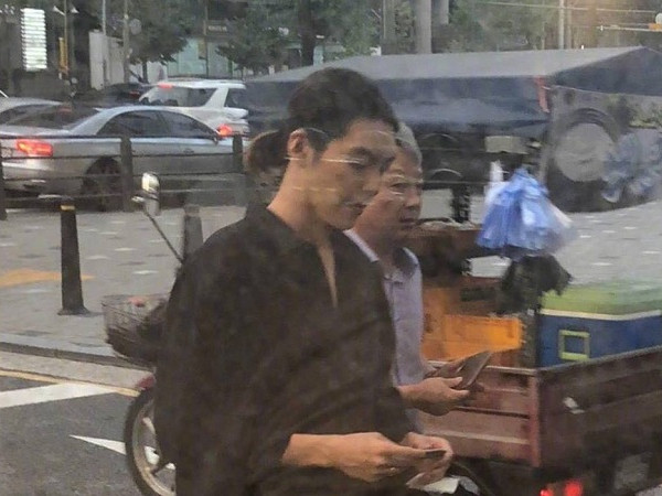 Kim Woo Bin lần đầu xuất hiện từ khi chữa trị bệnh ung thư, gầy gò đến khó nhận ra