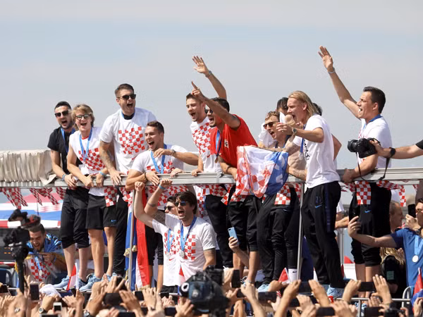 Đội tuyển Croatia tặng hết tiền thưởng World Cup cho trẻ em nghèo
