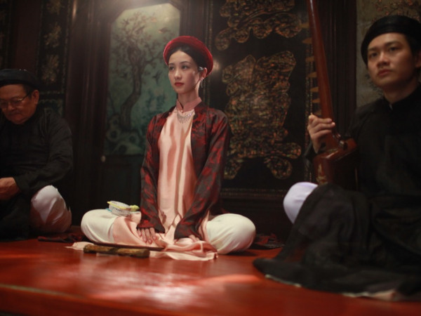 Hé lộ hậu trường Jun Vũ tập hát ả đào để hóa thân thành ca nương trong "Người bất tử"