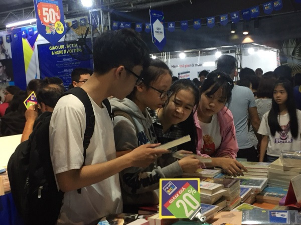 Độc giả trẻ thống lĩnh "Hội sách Hải Châu - Đà Nẵng 2018" 