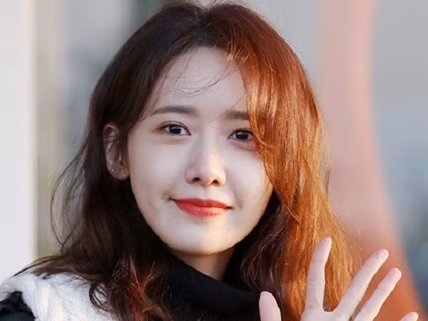 Chỉ có thể là Yoona, ảnh chụp qua đường cũng xinh lung linh như ảnh quảng cáo