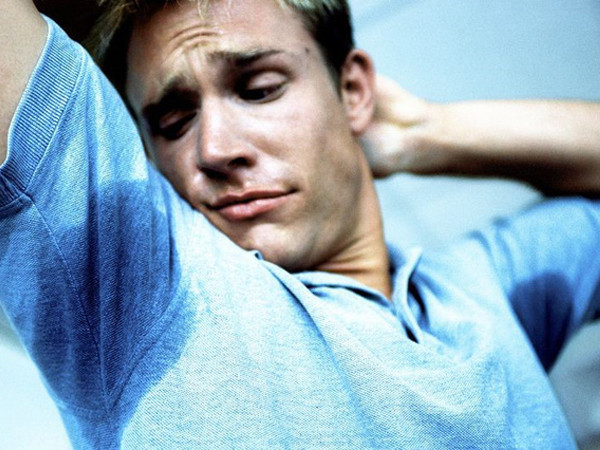 Mùi cơ thể thay đổi khi bạn ở gần người ốm