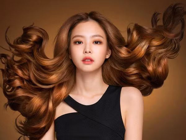 Đây là lý do mà Jennie (Black Pink) phải giấu kín chuyện tình cảm của mình