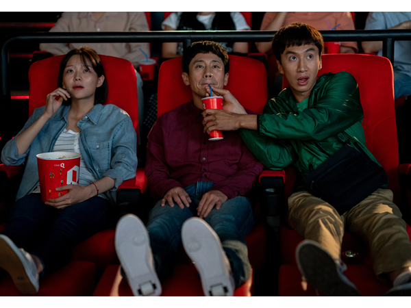 Bộ 3 Lee Kwang Soo, Shin Ha Kyun và Esom hào hứng giao lưu với khán giả Việt Nam 