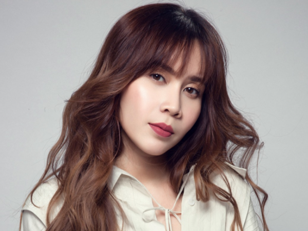 Ca sĩ Lưu Hương Giang lần đầu tiên hợp tác cùng nhạc sĩ trẻ Kai Đinh, hát ca khúc về mưa