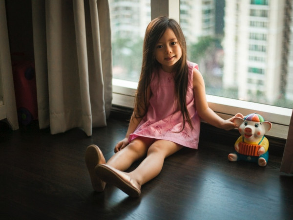 Ngắm cô bé Sol nhà Đoan Trang trong món quà sinh nhật đặc biệt của bà ngoại