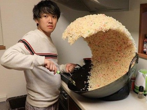 Sự thật đằng sau bức ảnh chảo cơm rang khổng lồ "gây bão" mạng