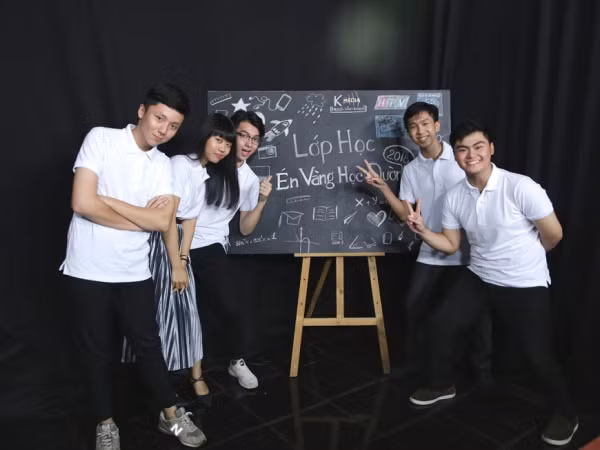 Có gì ở Én Vàng Học Đường - Sân chơi giáo dục mới dành cho các bạn học sinh THPT?