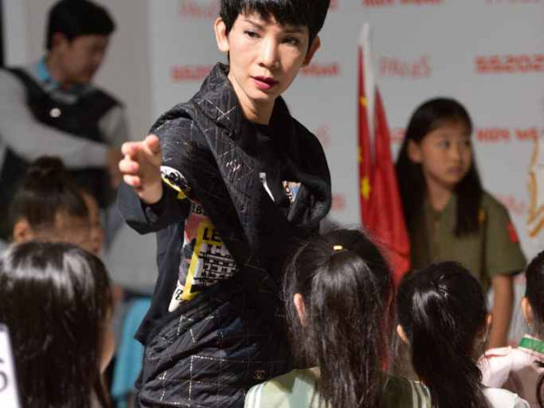 Xuân Lan cùng học trò tham gia sàn diễn quốc tế "Shanghai Fashion Week 2019"