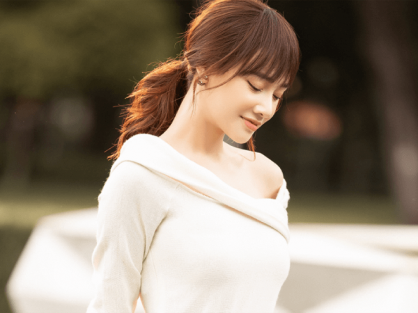 Nhã Phương kể về thanh xuân của chính mình qua bộ ảnh mới